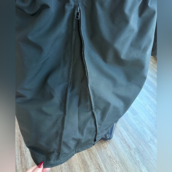 Canada Goose Rossclair Parka - Picture 10 of 14